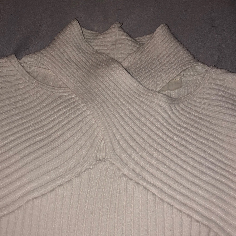 Turtle neck - Picture 2 of 3
